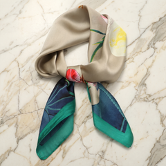 Seidenschal Damen 70×70 cm Blumen Bunt – Schal-Welt Detailansicht