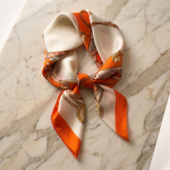 Seidenschal Damen 70×70 cm Klassisch Orange – Schal-Welt Detailansicht