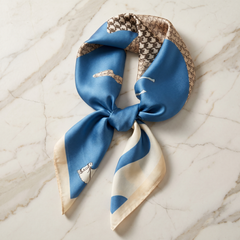 Seidenschal Damen 70×70 cm Klassisch Blau – Schal-Welt Detailansicht