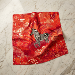 Seidenschal Damen 70×70 cm Blumen Rot – Schal-Welt Detailansicht