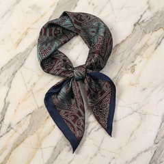 Seidenschal Damen 70×70 cm Paisley Braun – Schal-Welt Detailansicht