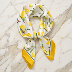 Seidenschal Damen 70×70 cm Blumen Gelb – Schal-Welt Detailansicht