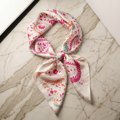 Seidenschal Damen 70×70 cm Blumen Bunt – Schal-Welt Detailansicht