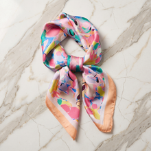 Seidenschal Damen 70×70 cm – Rosa Blau Blumen mit bunten Blüten und Farbverläufen | Schal-Welt