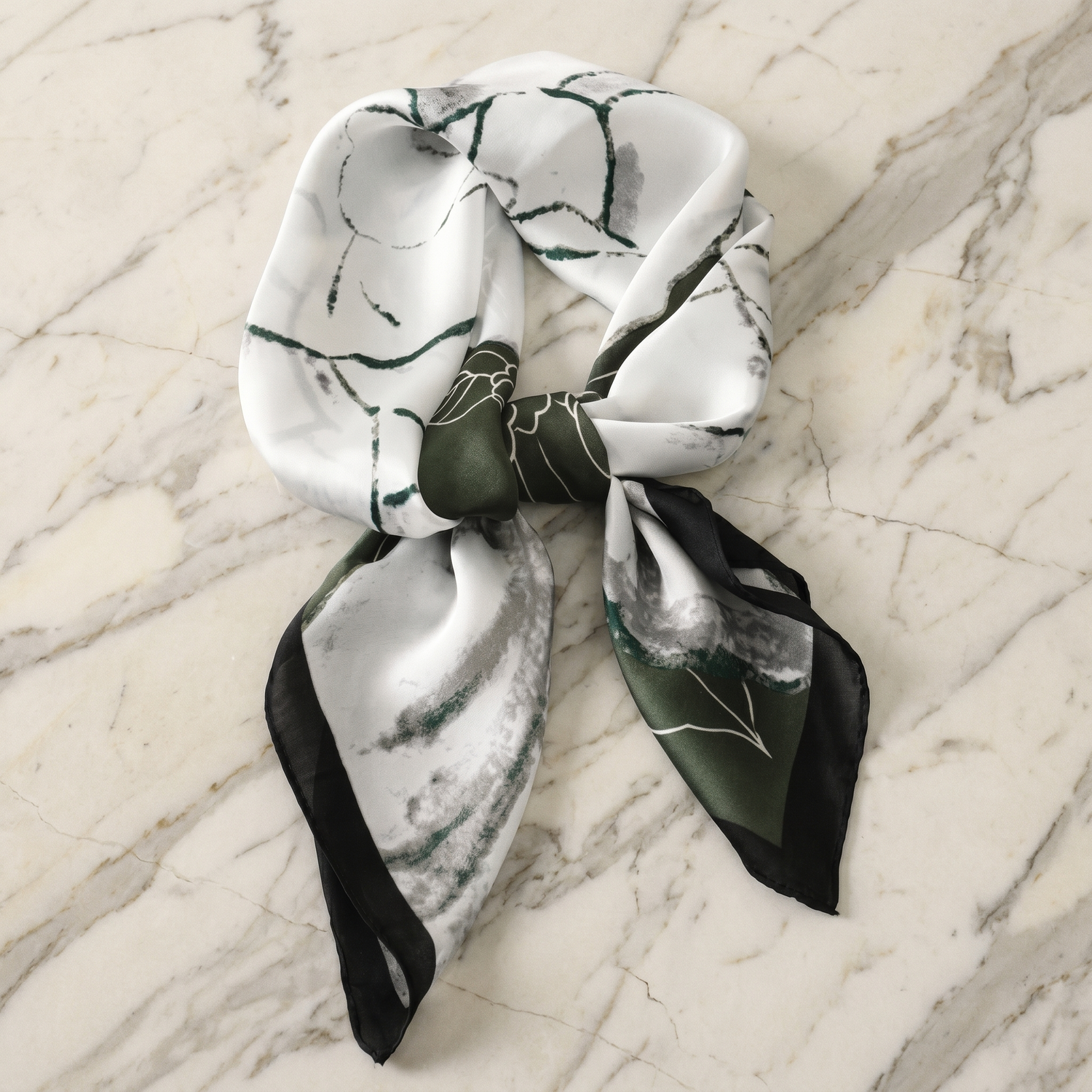 Seidenschal Damen 70×70 cm Blumen Grau – Schal-Welt Detailansicht