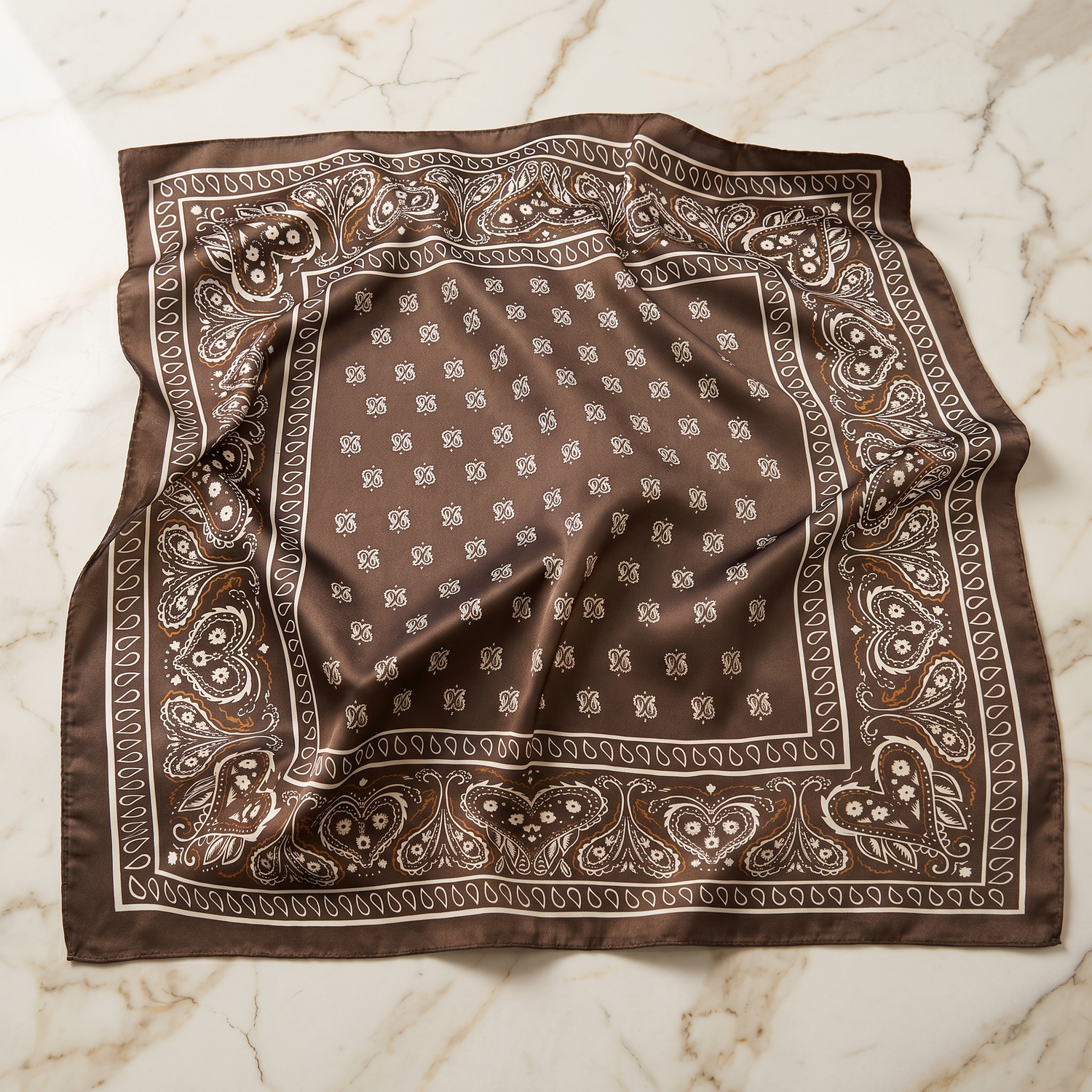 Seidenschal Damen 70×70 cm Paisley Braun – Schal-Welt Detailansicht