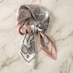 Seidenschal Damen 70×70 cm Paisley Rosa – Schal-Welt Detailansicht