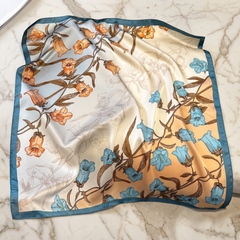 Seidenschal Damen 70×70 cm Blumen Bunt – Schal-Welt Detailansicht