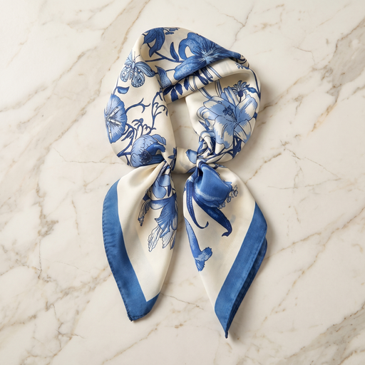 Seidenschal Damen 70×70 cm Blumen Blau – Schal-Welt Detailansicht