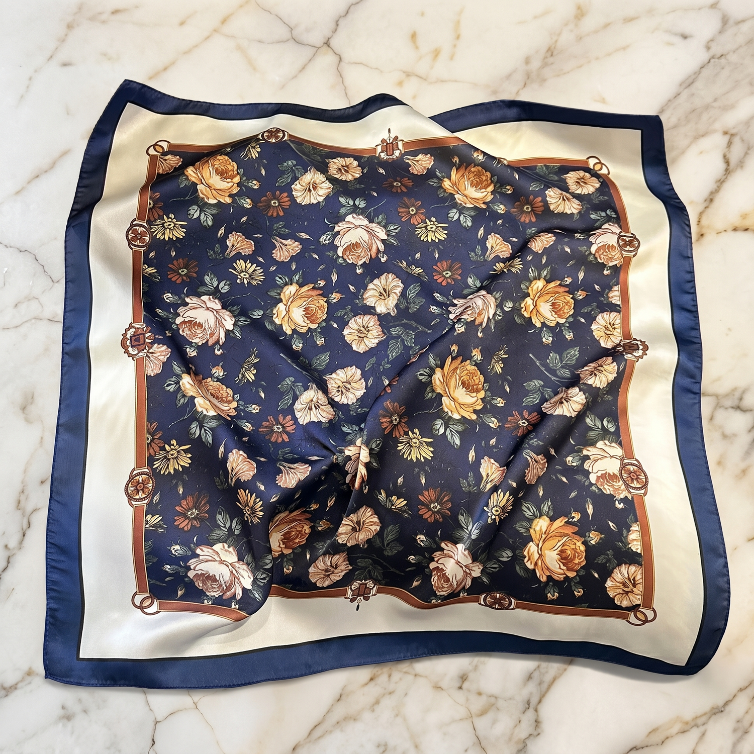 Seidenschal Damen 70×70 cm Blumen Bunt – Schal-Welt Detailansicht