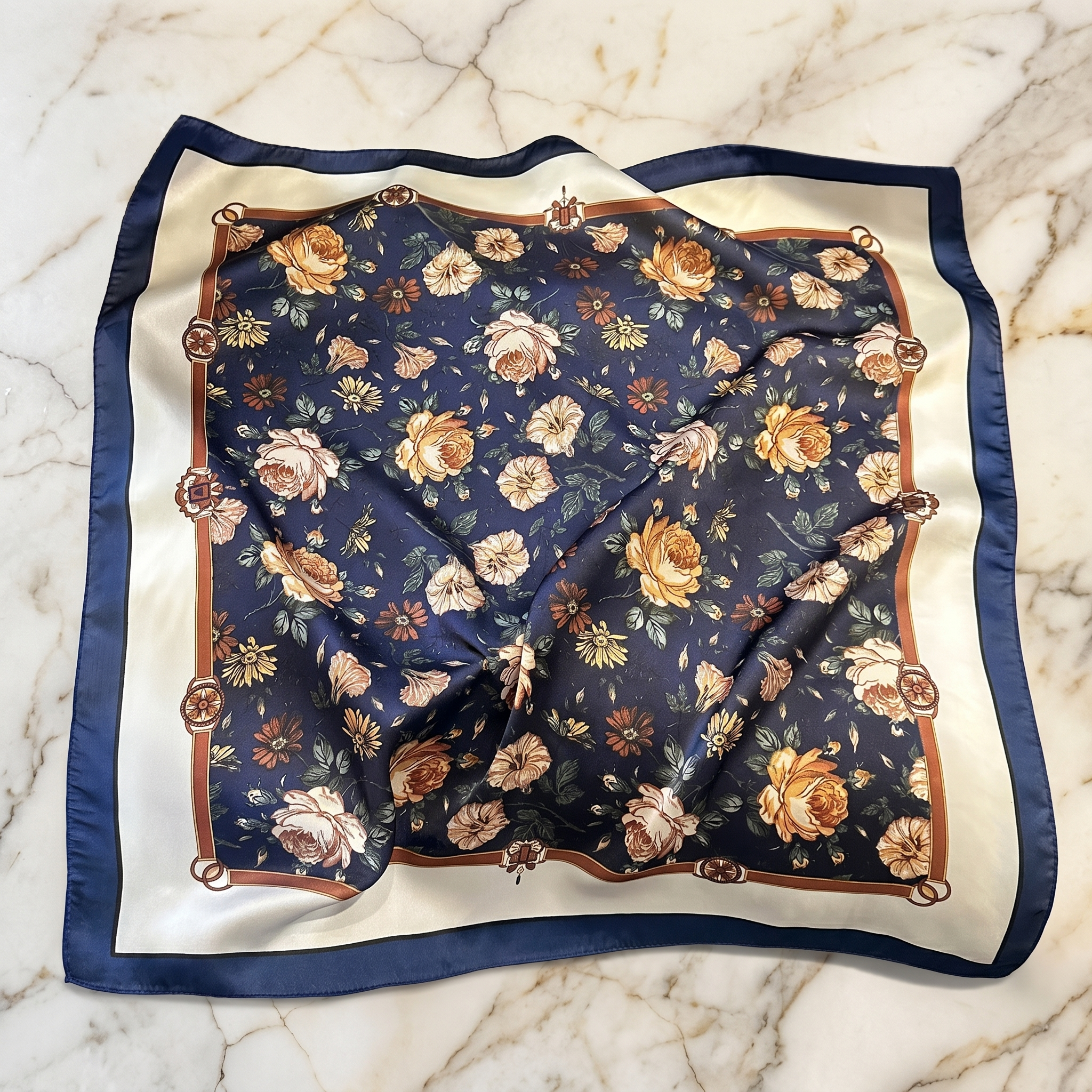 Seidenschal Damen 70×70 cm Blumen Bunt – Schal-Welt Detailansicht