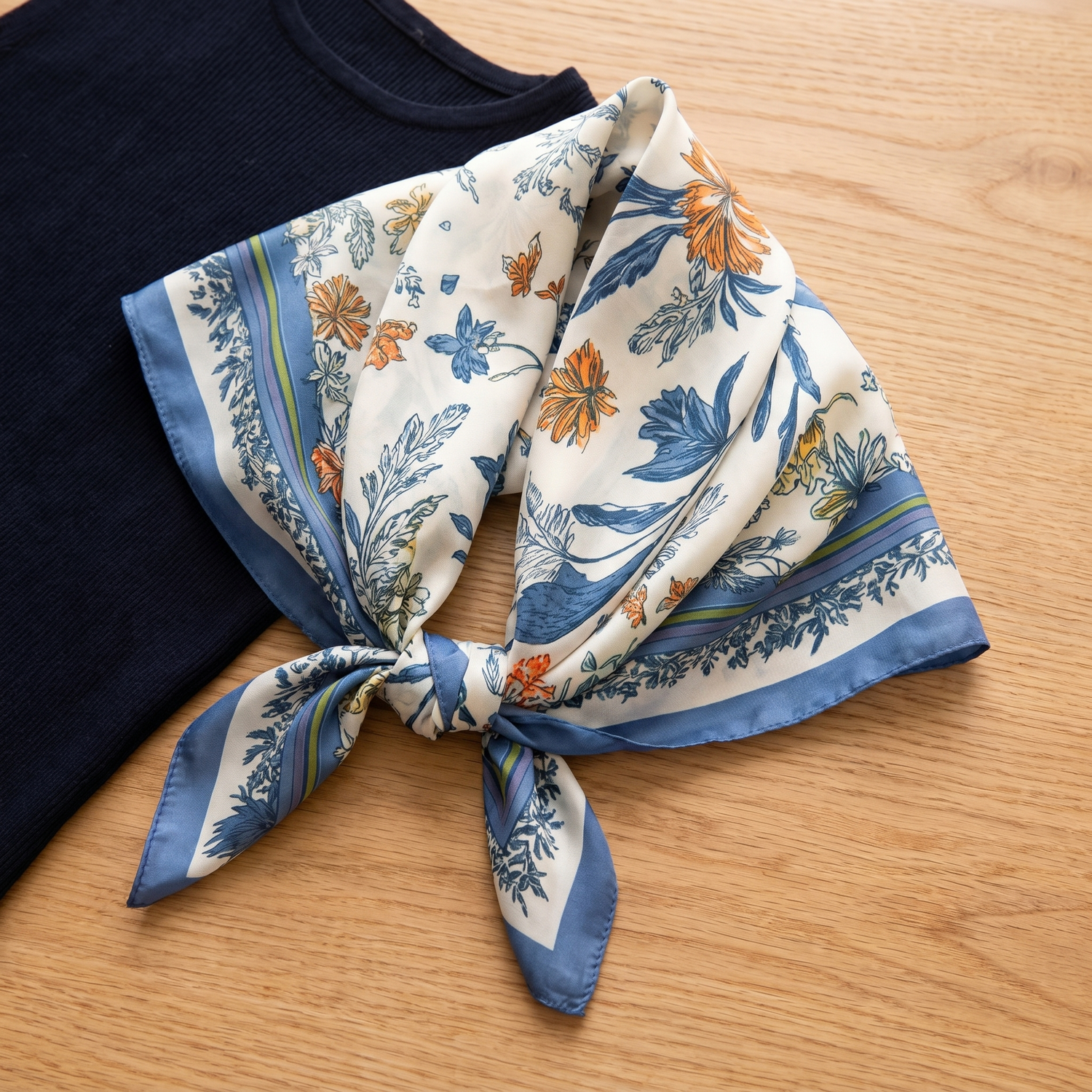 Seidenschal Damen 70×70 cm Blumen Bunt – Schal-Welt Detailansicht