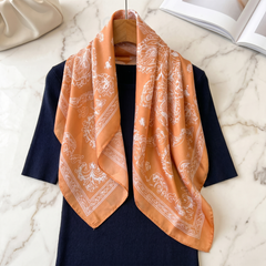 Seidenschal Damen 70×70 cm Paisley Orange – Schal-Welt Detailansicht