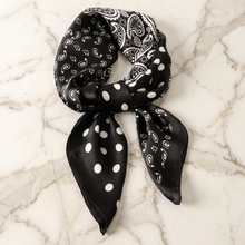 Seidenschal Damen 70×70 cm – Schwarz Weiß Paisley Mit Paisley- und Punktmuster | Schal-Welt