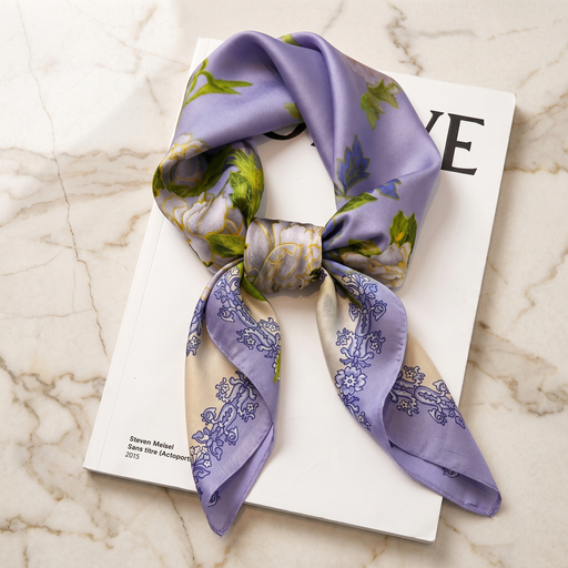 Seidenschal Damen 70×70 cm Blumen Lila – Schal-Welt Detailansicht