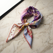 Seidenschal Damen 70×70 cm – Lila Gold Klassisch mit Paisley und Blumenbordüre | Schal-Welt
