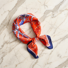 Seidenschal Damen 70×70 cm – Rot Marine Paisley mit Paisley-Muster und Kontrastbordüre | Schal-Welt